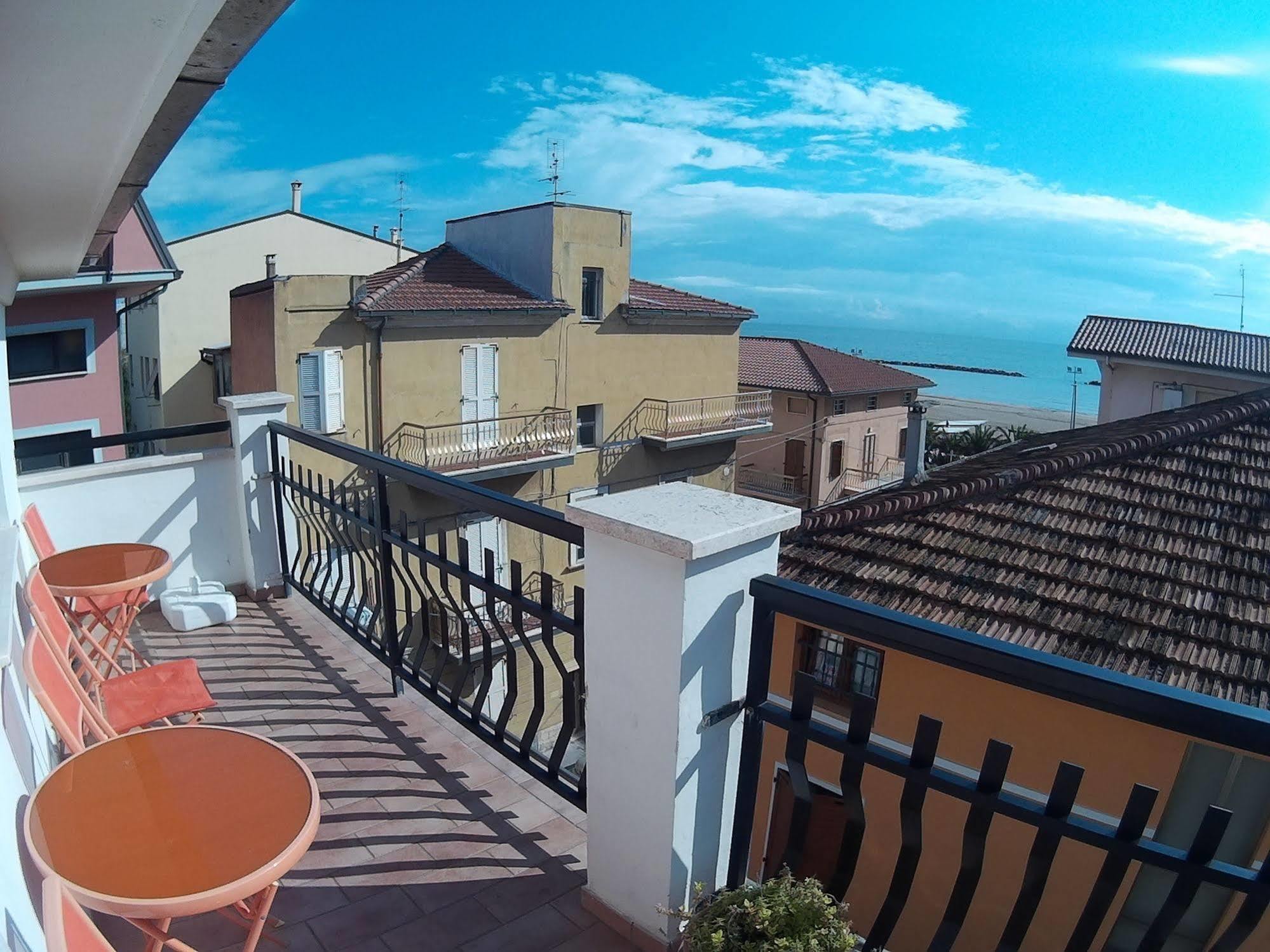 Birilli B&B Civitanova Marche Exterior photo